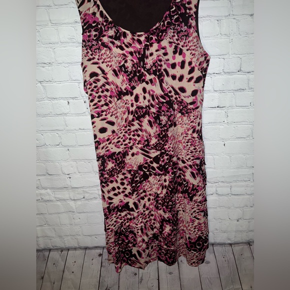 Madison Brown, Cream & Pink floral dress size M - Picture 11 of 11